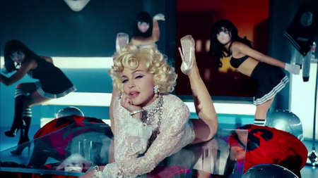Новый клип Madonna, Nicki Minaj, M.I.A. - Give Me All Your Luvin (2012)