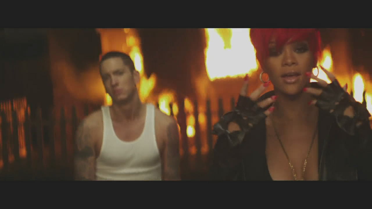 Eminem Feat. Rihanna - Love The Way You Lie (2010)